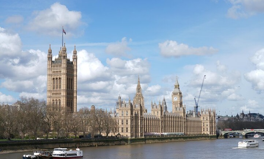 Image 8: London Top 30+ Sights Tour with Local Blue Badge Guide