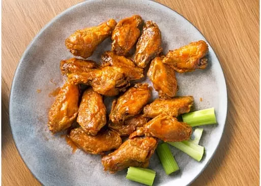 5% Cash Back at Wings Cafe Westport