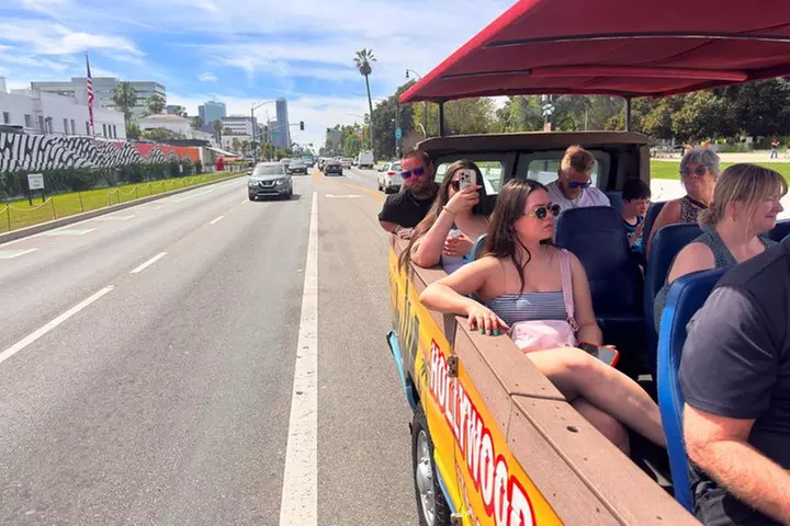 Hollywood and Celebrity Homes Bus Tour