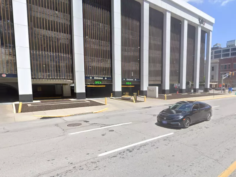 Parking at [3001] Regions Tower Garage