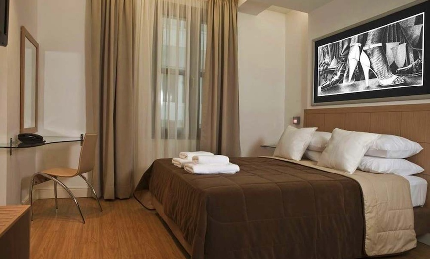 Image 2: ✈ ATHEN UND UMGEBUNG | Athen - Chic Hotel 3*, 2 Nächte - City Trip