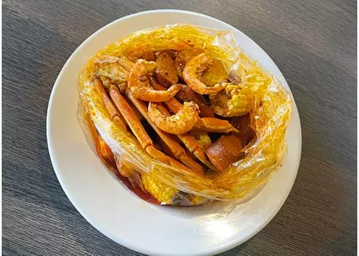 5% Cash Back at Shuff's Last Resort