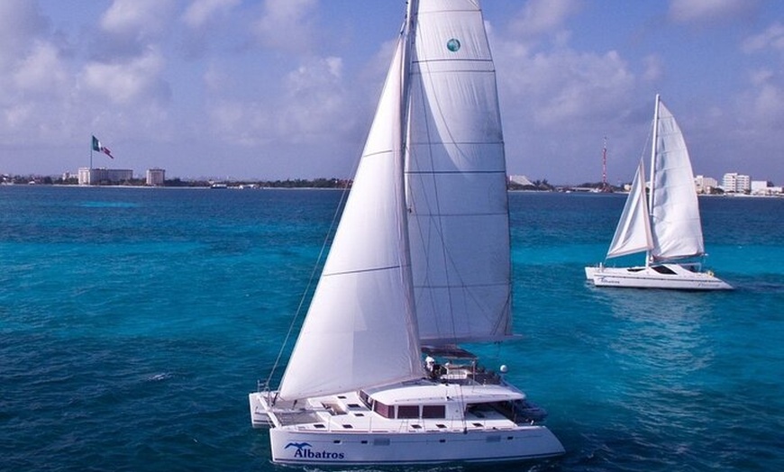 Image 6: Isla Mujeres Catamaran Tour with Snorkeling, Open Bar and Buffet