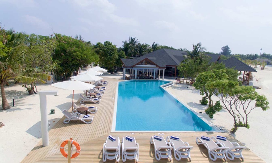 Image 3: ✈ MALDIVES | Atoll Malé Sud - Cinnamon Dhonveli Maldives - Pieds da...