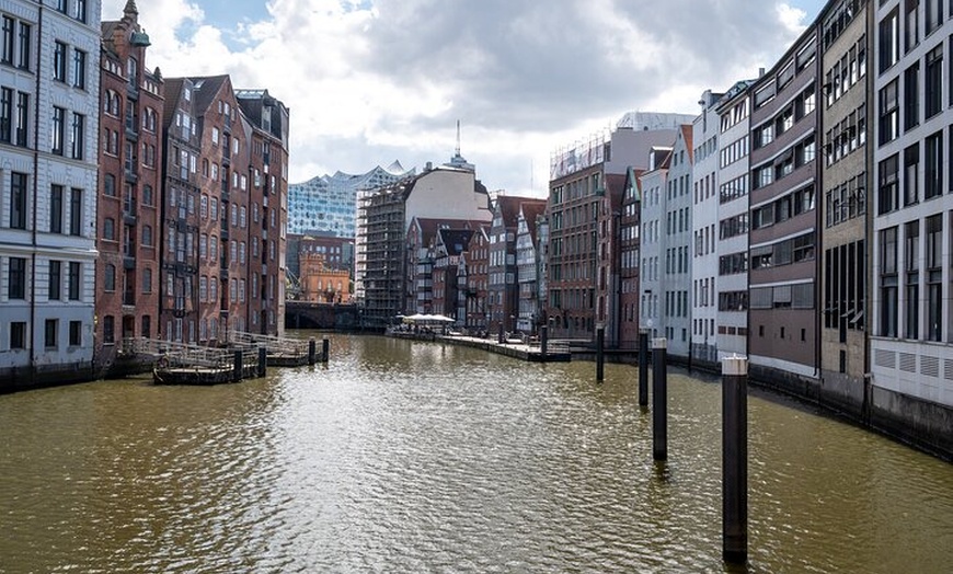Image 17: Hamburg Historische Altstadt und 2. Weltkrieg Rundgang in Kleingruppe