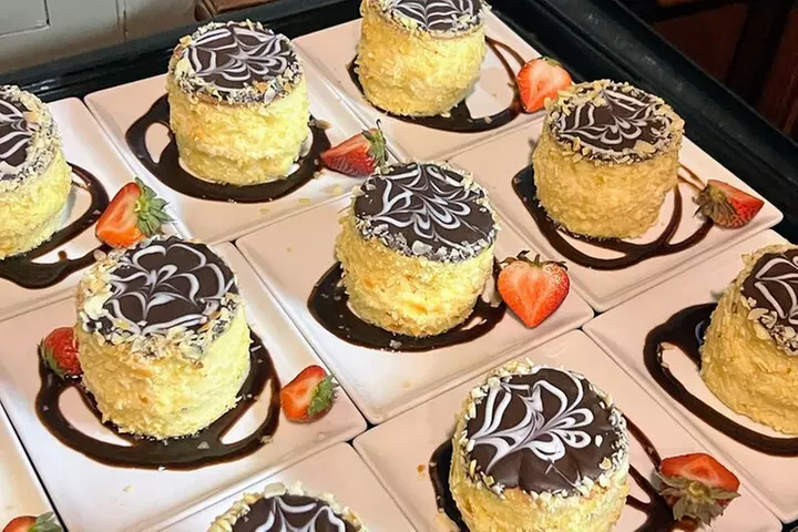 A Taste of the Freedom Trail: Boston's Iconic Food & History Tour - Primary Image