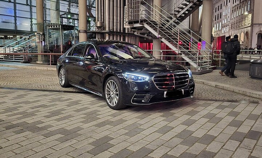 Image 9: Luxury Transfer inside London - Any Hotel or Train station