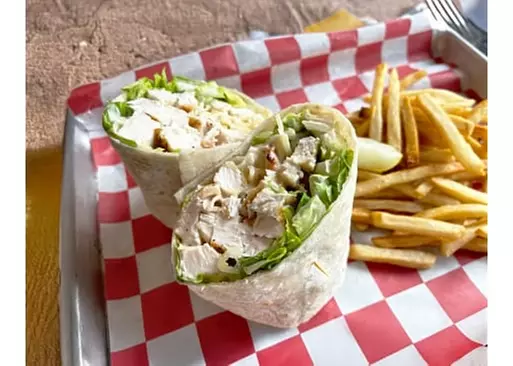 5% Cash Back at Oliver's Bar & Grill