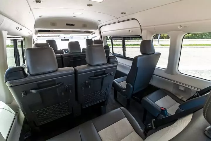 Private Transfer from Cancun Airport to Hotel Zone - Second Medium