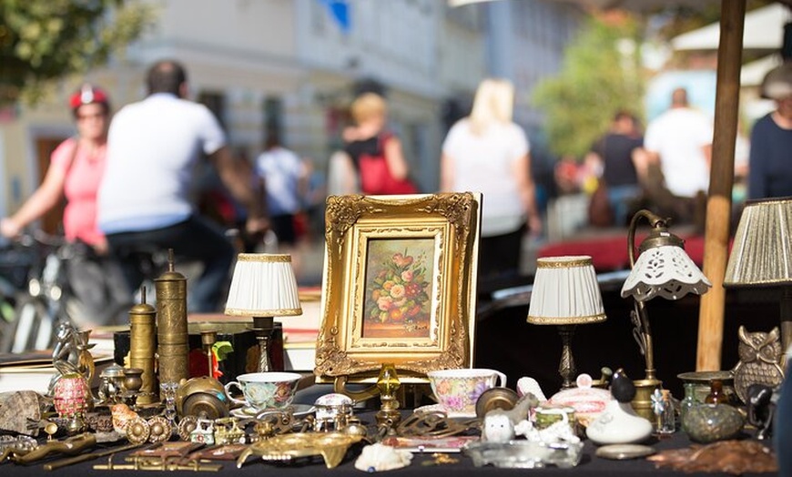 Image 5: Tour insólito por Madrid en bicicleta o E-Bike y joyas ocultas