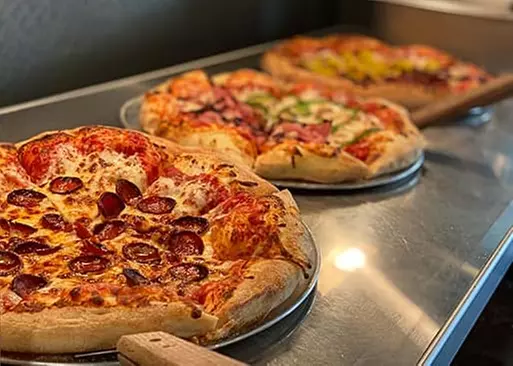 5% Cash Back at Vin Trofeo's Pizzeria Pub