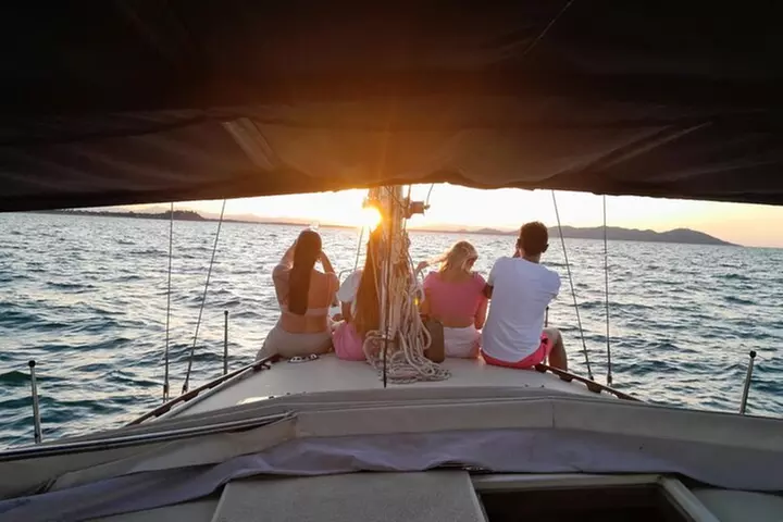 Townsville Sunset Sail Cruise Boat Tour Charter Hire Sailing Hire