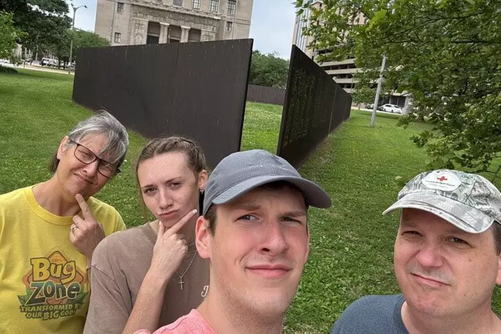St. Louis Scavenger Hunt by Operation City Quest
