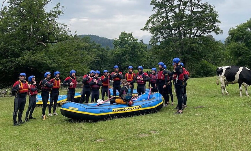 Image 3: White Water Rafting Experience in River Dee in Llangollen