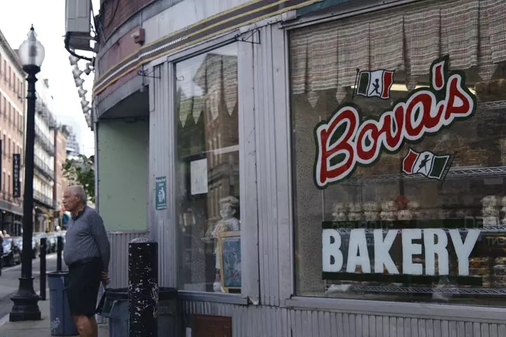 North End Small Group Walking Pastry and History Tour - Second Medium