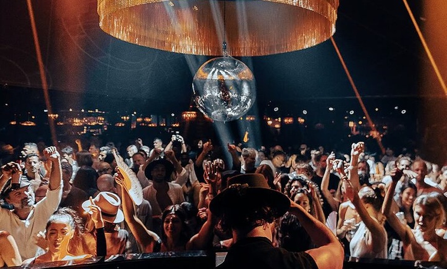 Image 6: Ibiza : 4 x discoteca y piscina Party Pass