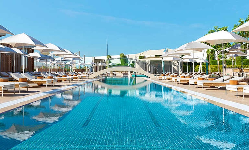 Image 1: ✈ EMIRATS ARABES UNIS | Dubaï - Sofitel Dubai The Obelisk 5* - Premium