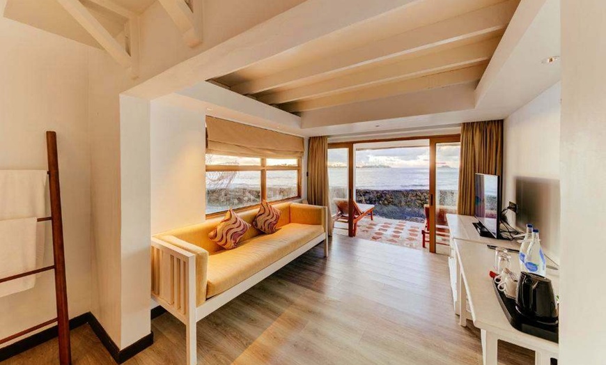 Image 10: ✈ MALDIVES | Atoll Malé Sud - Cinnamon Dhonveli Maldives - Pieds da...