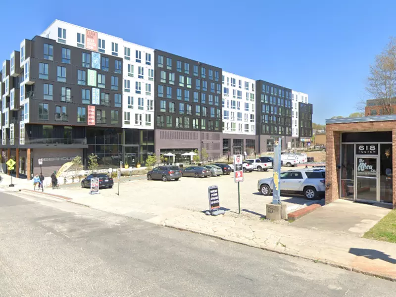 Parking at 618 Foster St. Lot - Primary Image