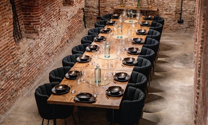 Image 13: Sabor de España: clase de cocina de tapas con maridaje de vinos sin...