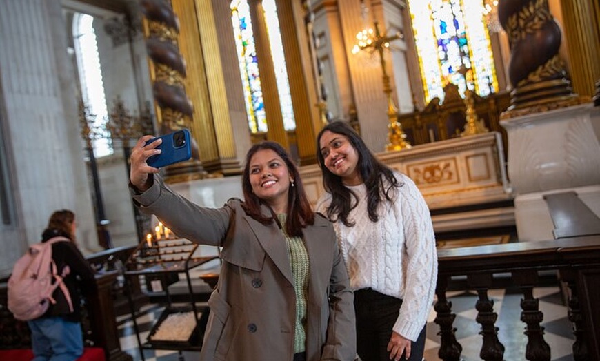 Image 4: London Sightseeing Tour: Guard Change with Tower of London Option