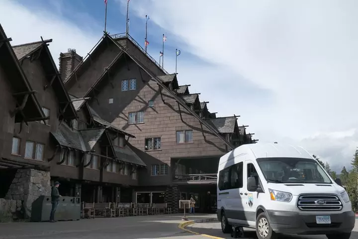Lower Loop Van Tour from West Yellowstone: Grand Prismatic and Old ...
