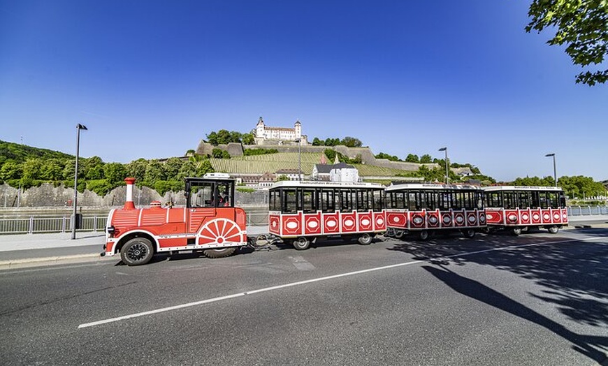 Image 8: Stadtrundfahrt durch Würzburg mit der Bimmelbahn