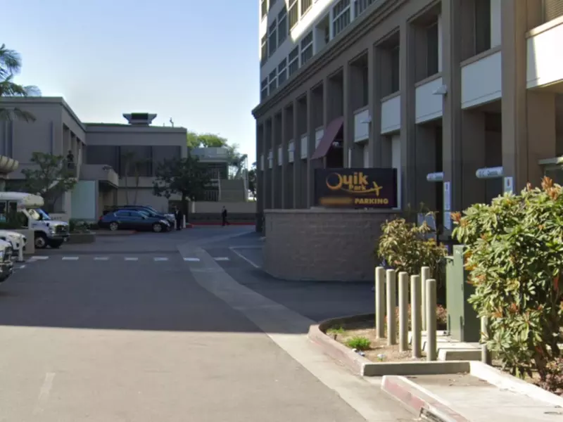 Parking at QuikPark LAX Garage