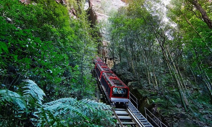 Image 7: Blue Mountain Tour with Hop on and Hop Off Bus
