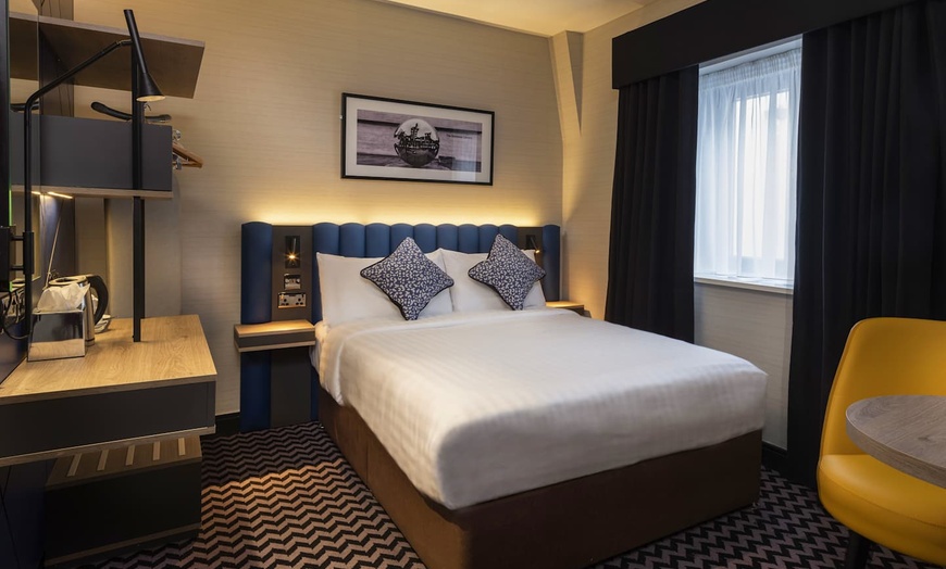 Image 2: ✈ IJSLAND | Dublin - Academy Plaza Hotel 4*, 2 nachten - City break