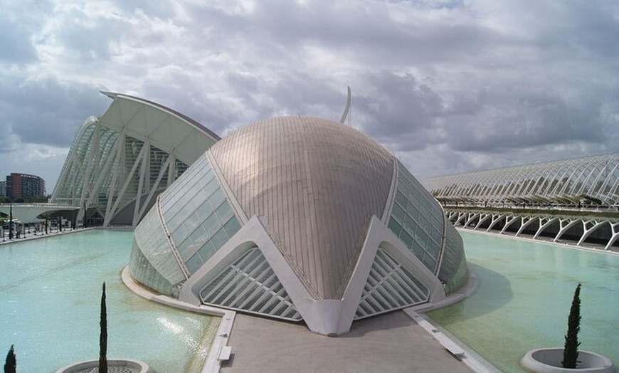 Image 16: Visita guiada de 7 días en Sevilla, Granada y Barcelona desde Madrid