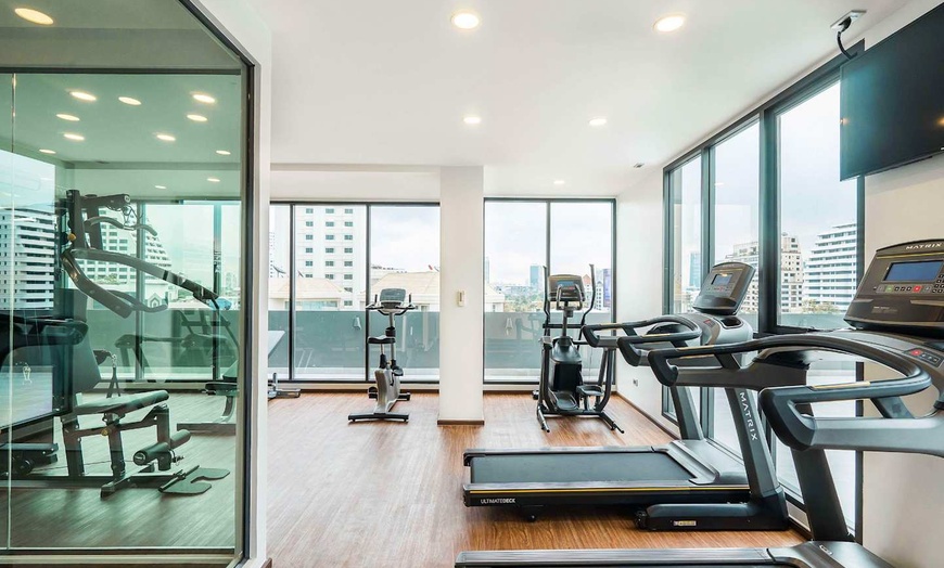 Image 8: ✈ MIDDEN VAN THAILAND | Bangkok - SureStay Plus Hotel by Best Weste...