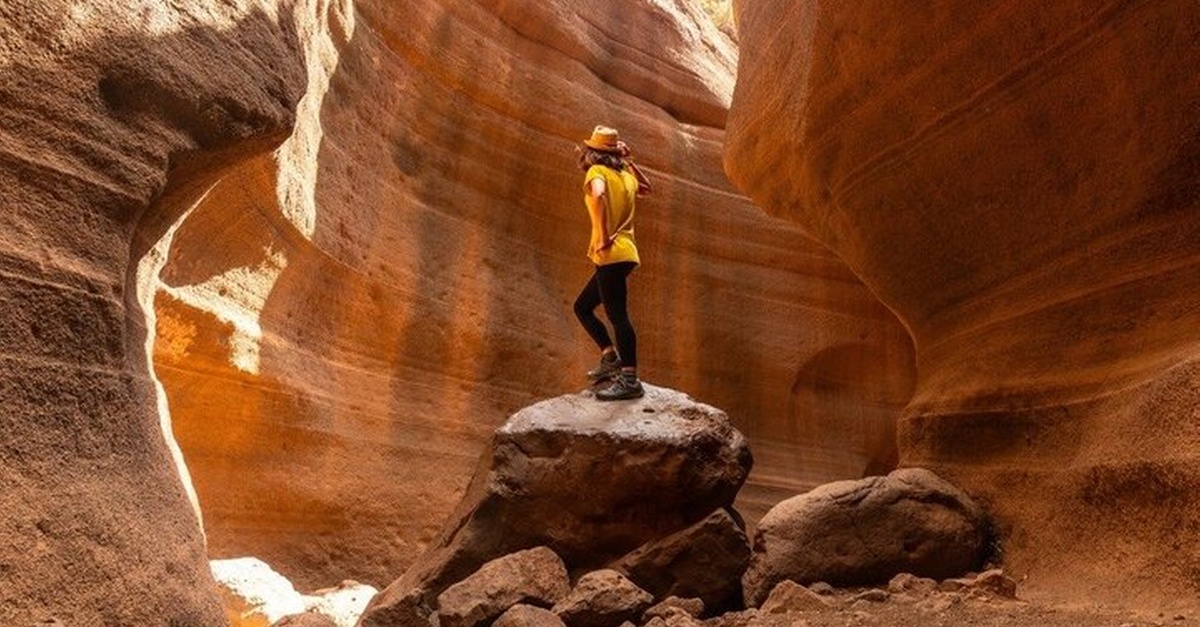 Sesión privada de fotos en cañón y cueva en Gran Canaria
