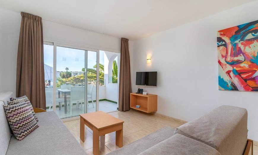 Image 6: ✈ LANZAROTE | Costa Teguise - Hotel Siroco - Adults Only 3*, 4 nach...