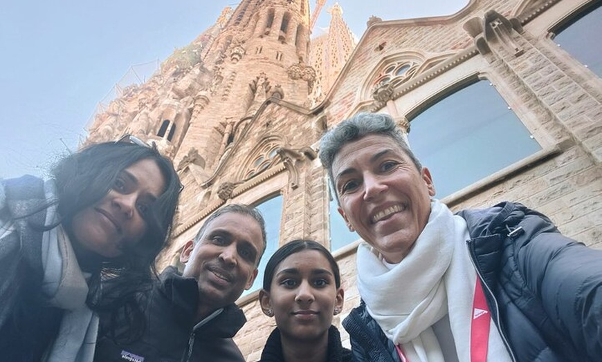 Image 6: Barcelona : Tour semiprivado Sagrada Familia sin colas