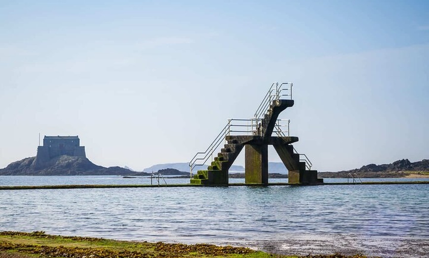 Image 7: Bonjour Saint-Malo : Promenade privée de 2 heures en ville avec gui...