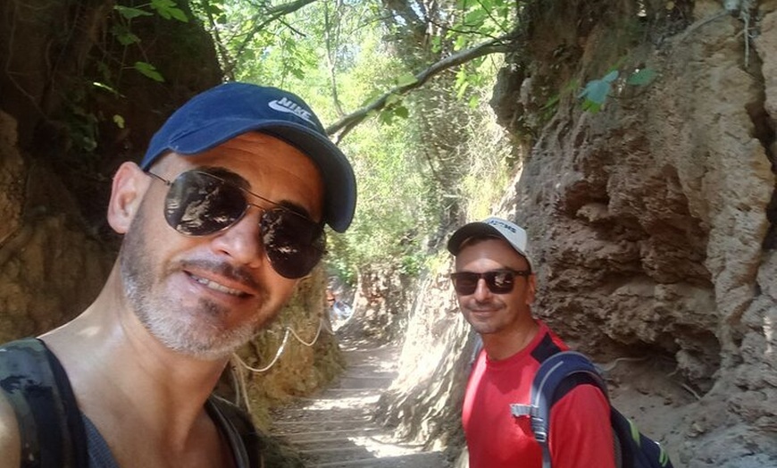 Image 10: Recorrido en kayak para toda la familia con cascadas y caminata