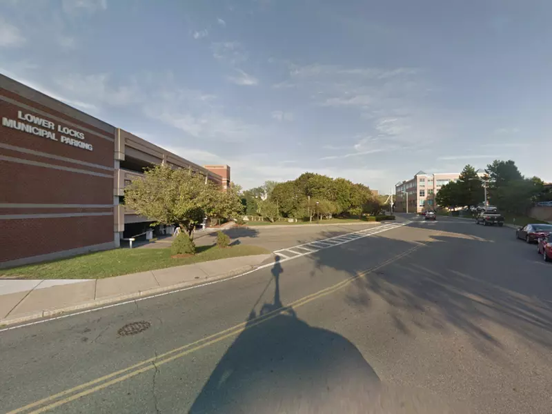 Parking at Lower Locks Garage