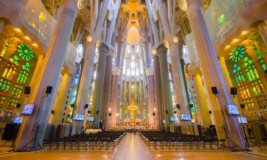 Image 3: Visita guiada a la Sagrada Familia de Barcelona sin colas