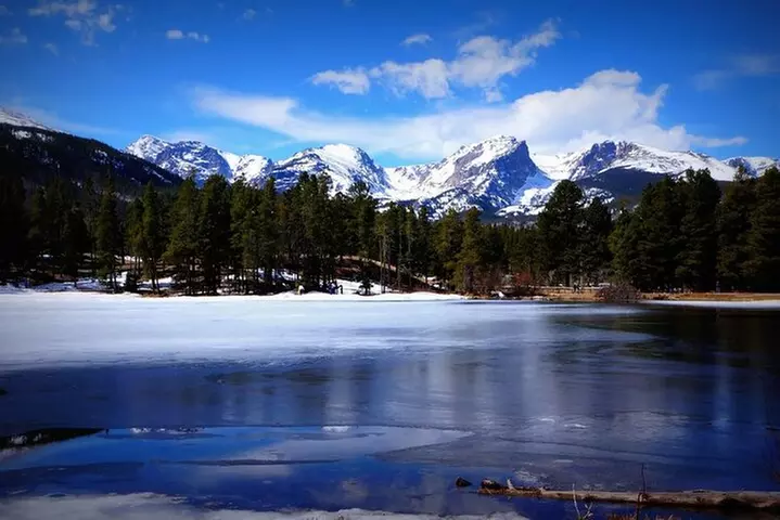 The Rocky Mountain National Park Winter Safari Tour