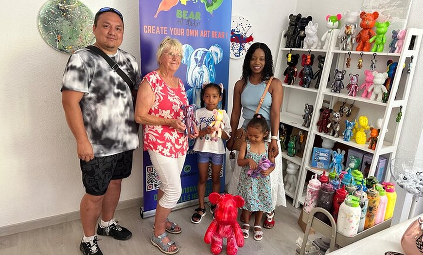 Image 1: Bear Art Studio: Pinta lo tuyo - Taller de arte fluido en Alicante