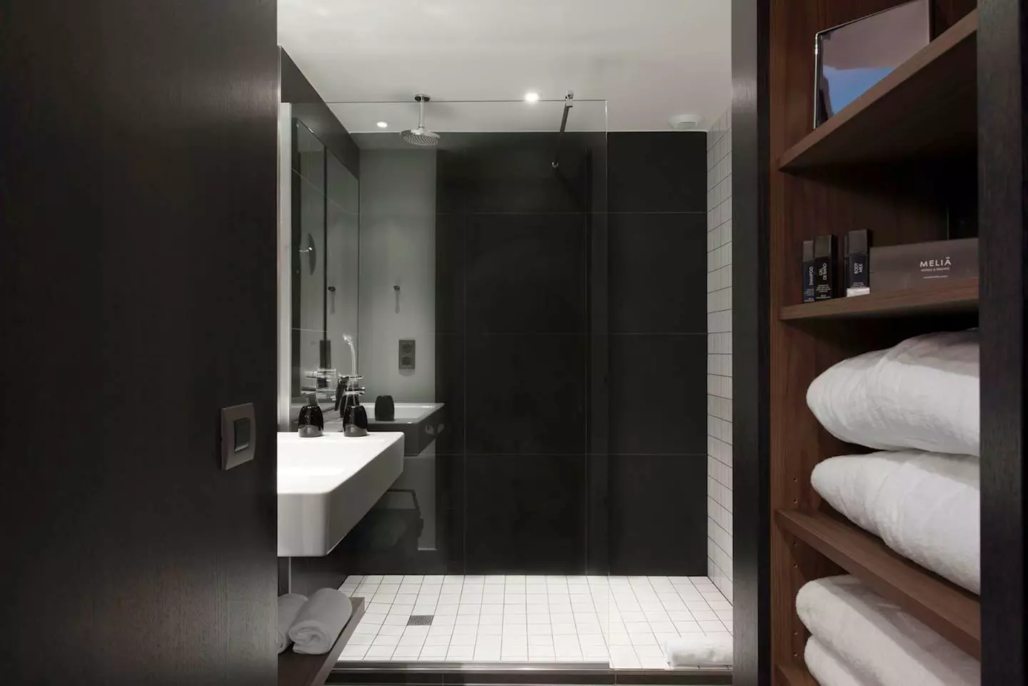 ✈ FRANCJA | Courbevoie - Meliá Paris La Défense 4*, 1 nocy