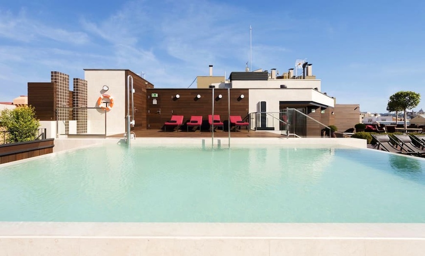 Image 1: ✈ SPAIN | Barcelona - The Corner Hotel 4*, 2 nights - Outdoor swimm...