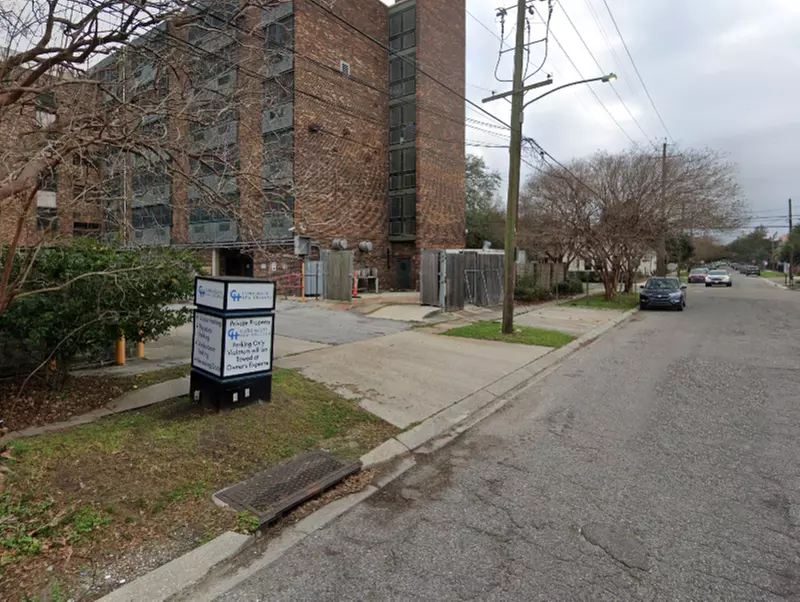 Parking at 3601 Coliseum St. Lot - P197
