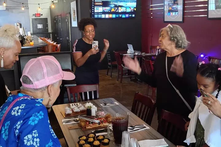 Reality ATL Restaurant Tour (Food Crawl)