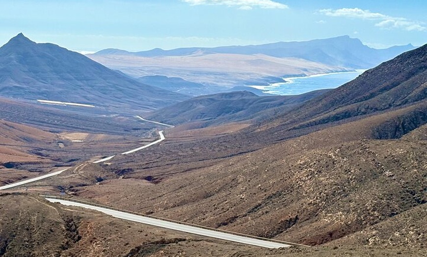 Image 3: Fuerteventura : Island Tour en mini furgoneta con 8 pax. ¡Todo Hotp...