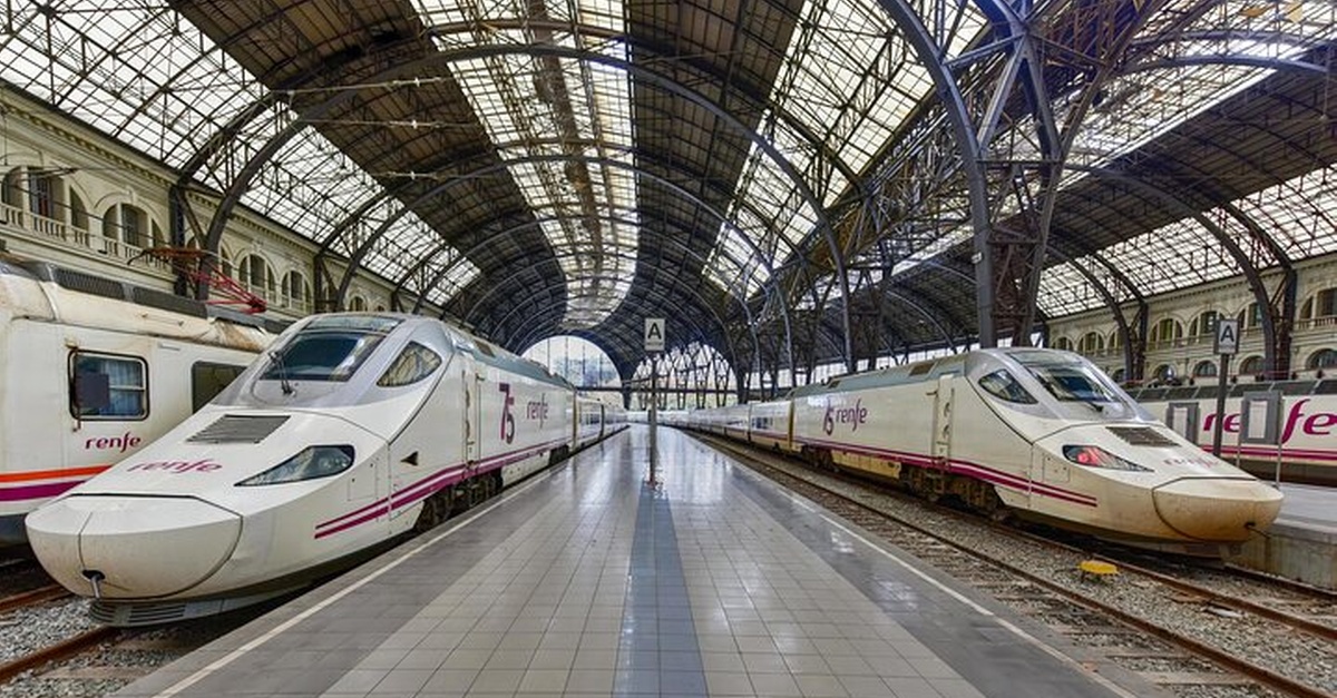Servicio de traslado privado desde Barcelona ciudad a la estación de tren