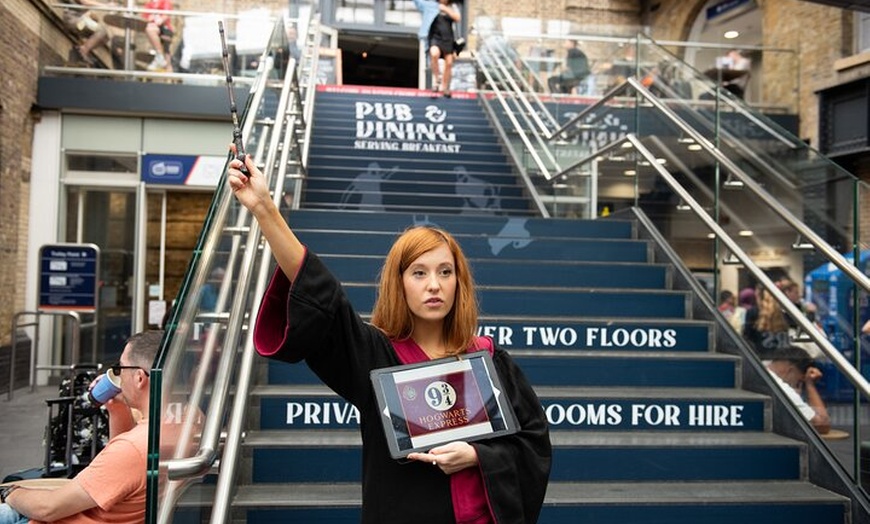 Image 3: Adult-Only Harry Potter London Tour with Cocktails