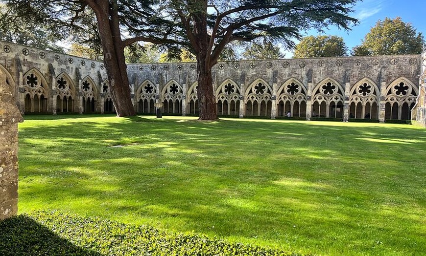 Image 5: Portland Cruise Special Guided Tour Stonehenge and Salisbury