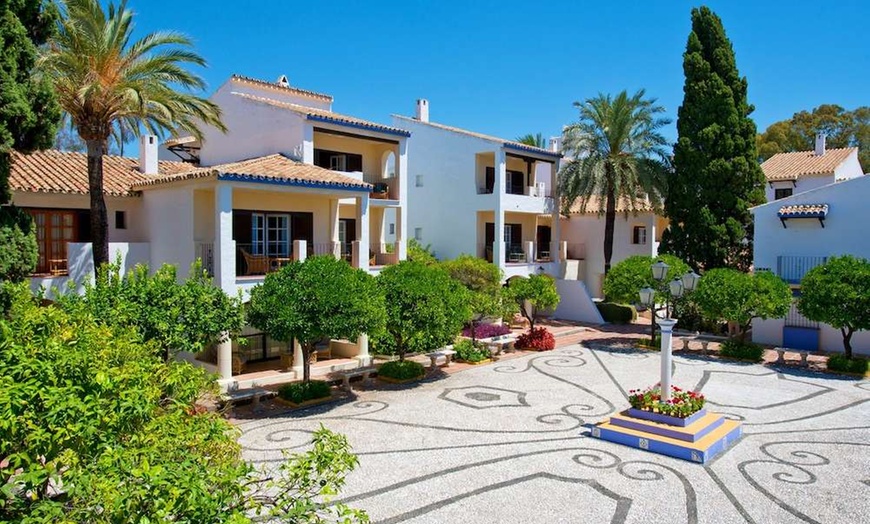 Image 58: ✈ COSTA DEL SOL | Marbella - BlueBay Banús 4*, 3 Nächte - Außenpool